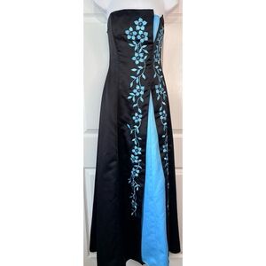 Vintage Y2K Morgan and Co Black And Blue Beaded Formal Prom Dress Size 3/4